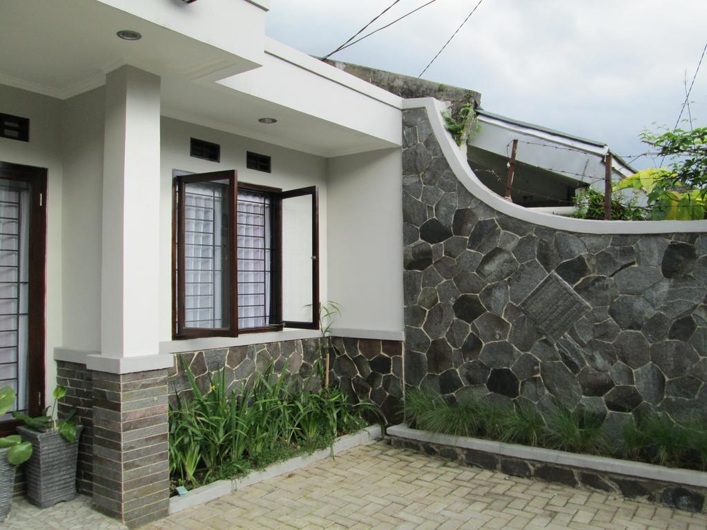 Elenor'S Home Бандунг Екстериор снимка